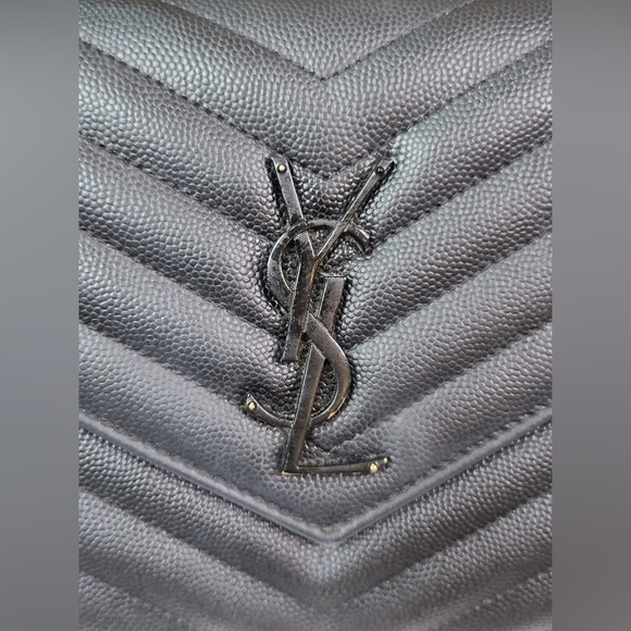 🩷SOLD🩷 GRAINED CASSANDRE CHAIN BAG - Picture 11 of 15